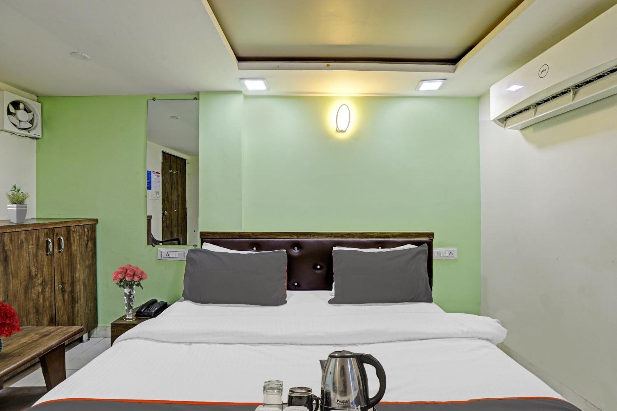 Hotel O Royal أحمد أباد المظهر الخارجي الصورة
